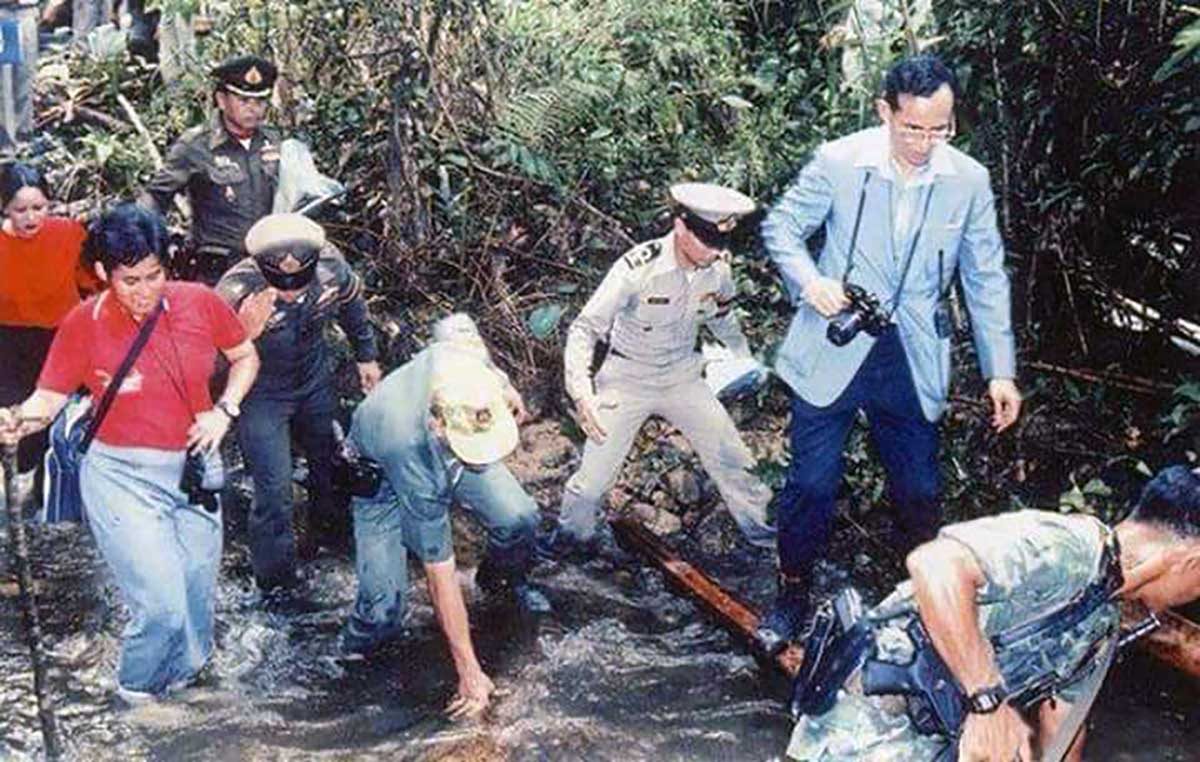 146507461429-1200P-Auto