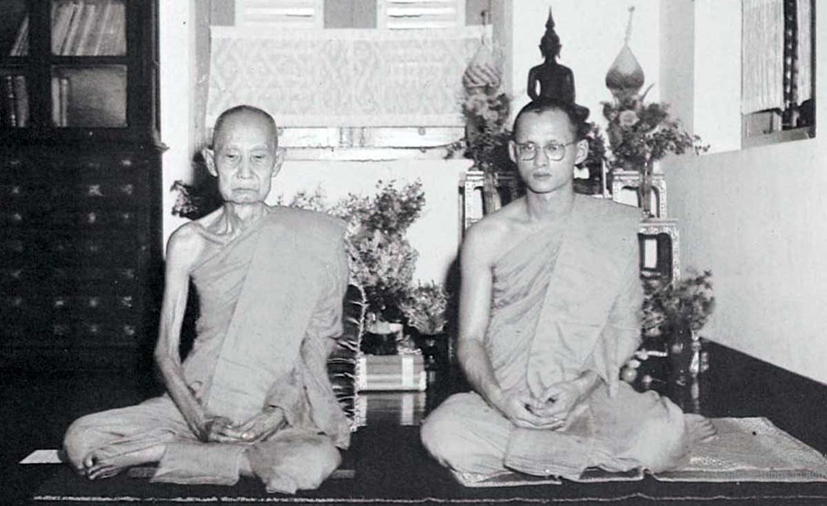 รัชกาลที่๙-หลวงปู่เดินหน-01-auto-1200P