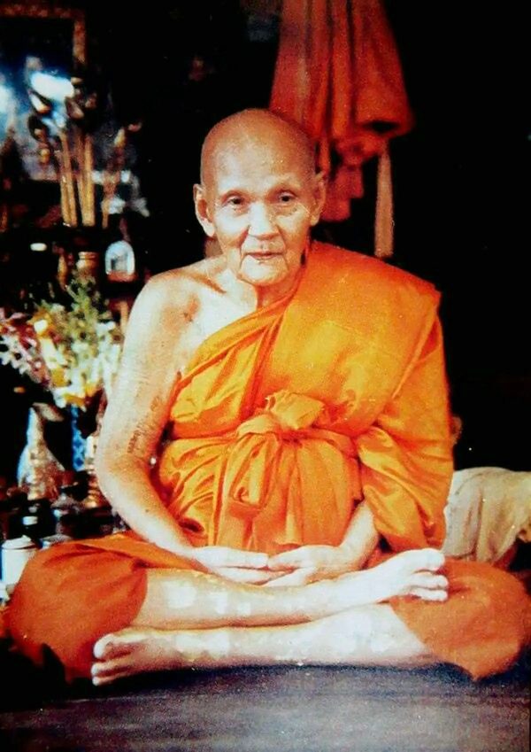 หลวงปู่ดู่-03-auto-1200P